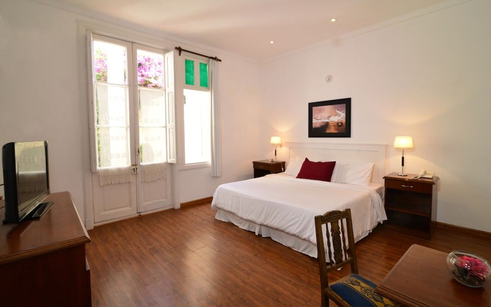 Deluxe Room, 1 Queen Bed