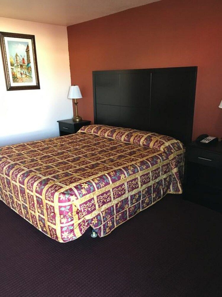 Ozark Springs Lodge Executive Double Room 6