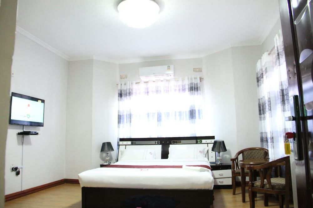 Twalumba Lodges Standard Double Room 5