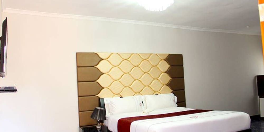 Twalumba Lodges Business Double Room