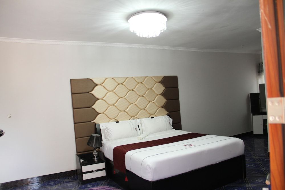 Twalumba Lodges Business Double Room 2