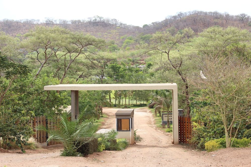 undefined Four Pillars Lodge Chilanga 2