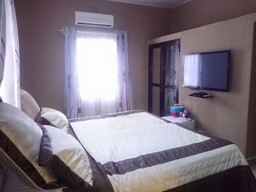 undefined Mercury Gardens Lodge at Muzala 8