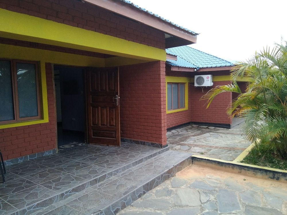 undefined Dream Valley Park & Lodge 4