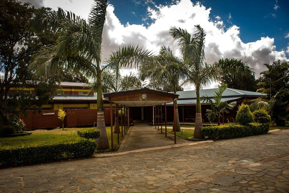 undefined Dream Valley Park & Lodge 6