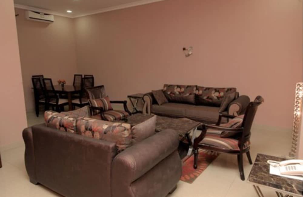 Melsim Lodge Family Room, 2 Bedrooms 8
