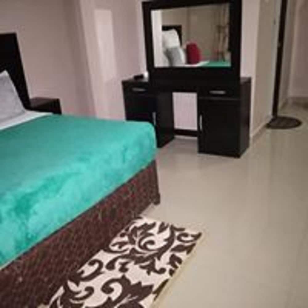 Manjazi Hotels Standard Double Room 2