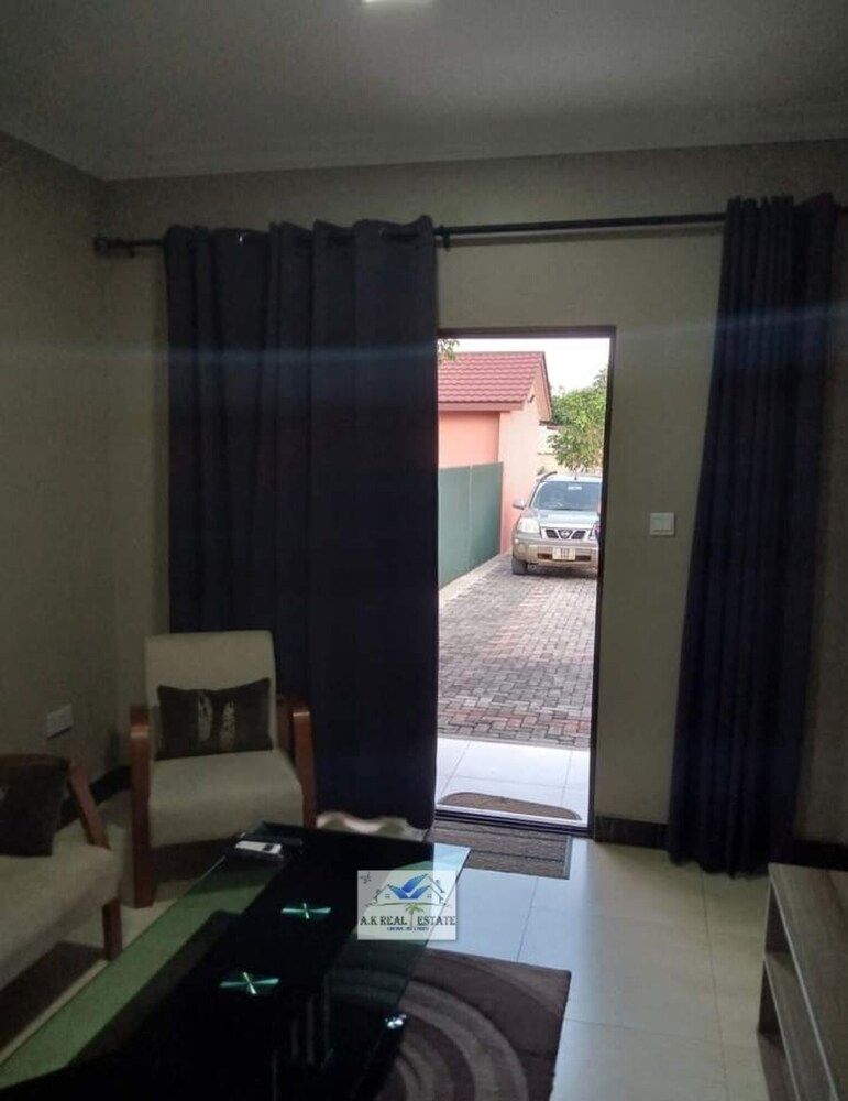 undefined Bedroomed Fully Furnished Apartment Near East Park Mall 7
