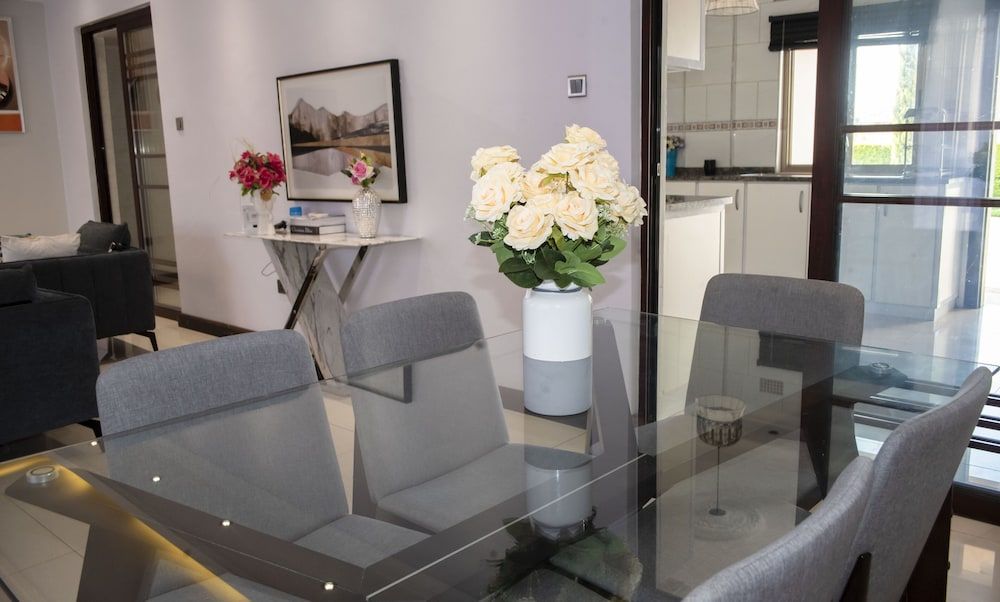 Lusaka Luxe - Your Private Oasis Awaits in the Heart of Zambia Apartment, 2 Bedrooms, Balcony 17