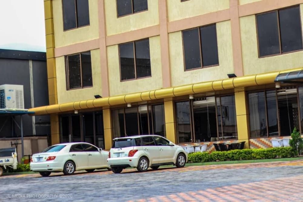 undefined Hotel Africana 5