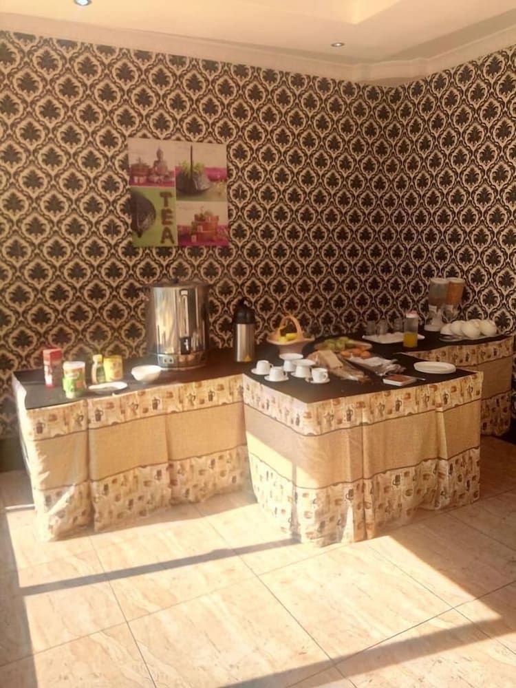 undefined Fatmols Executive Lodge 7