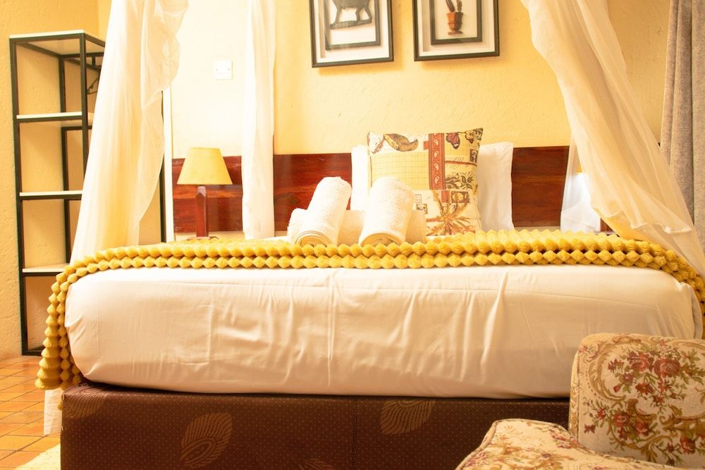 Inkindaba Guest House Comfort Double Room 3