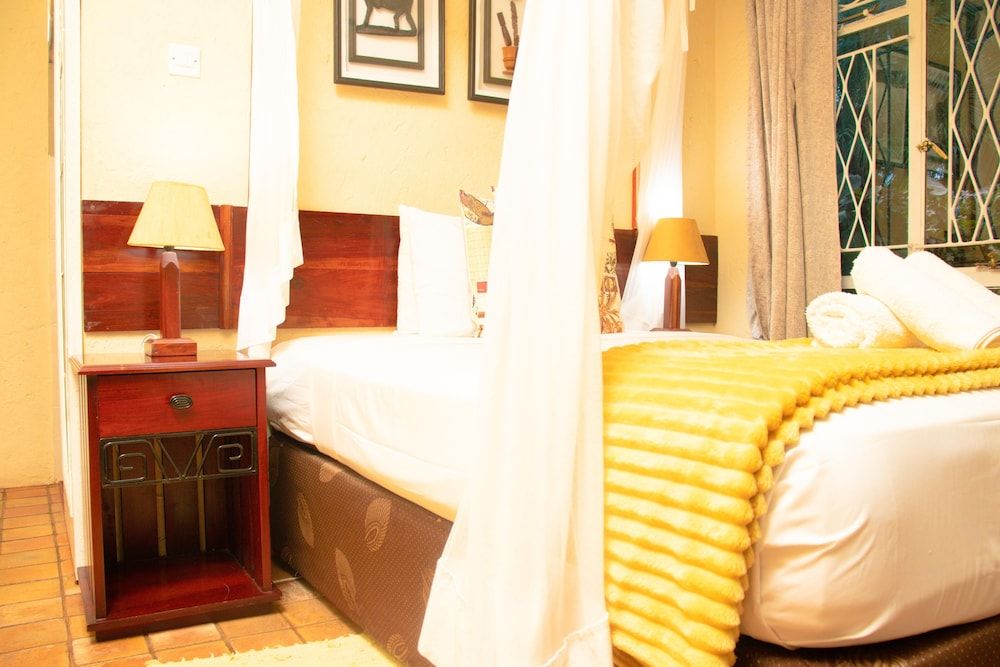 Inkindaba Guest House Comfort Double Room 4