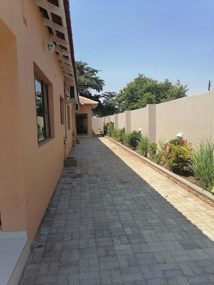 undefined 848 Guest House 3