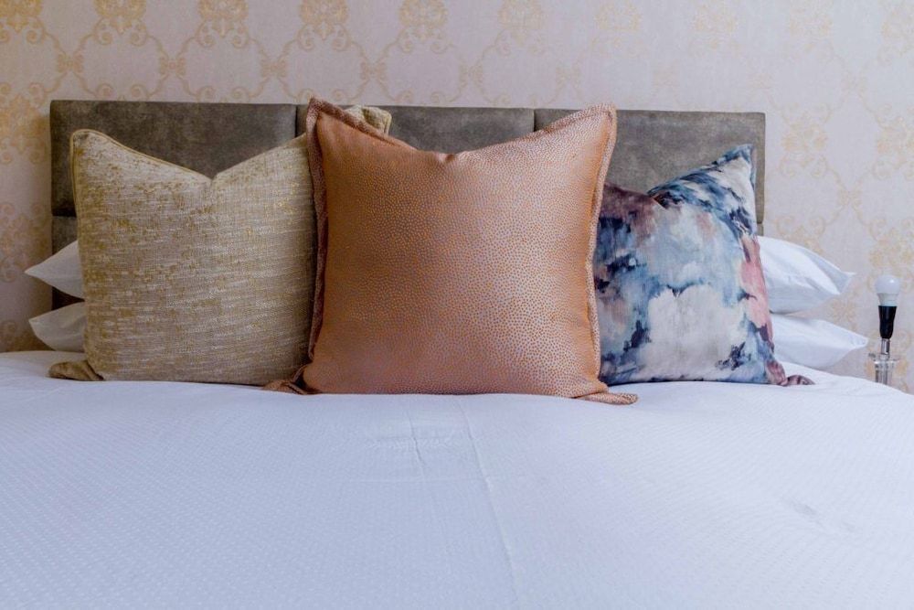 Pazuva Hillside Comfort House, Multiple Beds 2