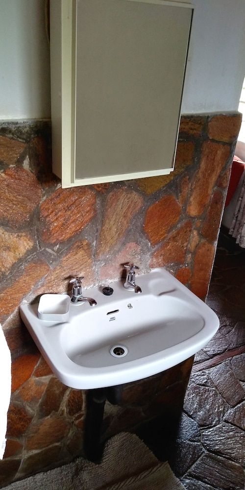 Elephant Lodge