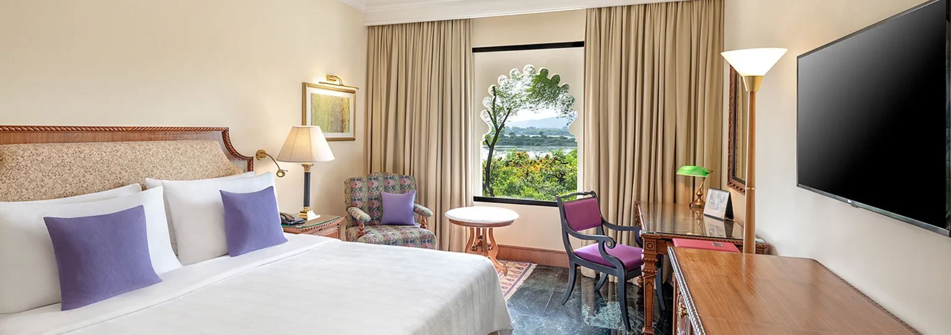 Trident Udaipur Deluxe Aravalli View Room King 4