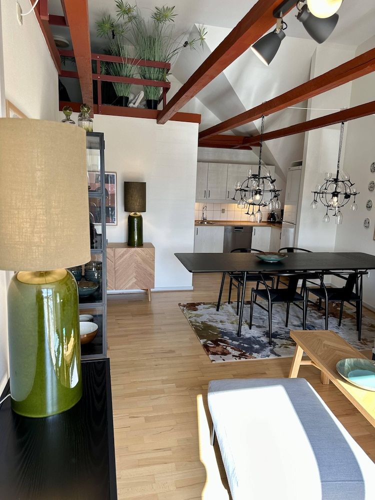 Skuespiller Centralen Penthouselejlighed for 4 Personer. (Frk. Rahbek På 2.) 6