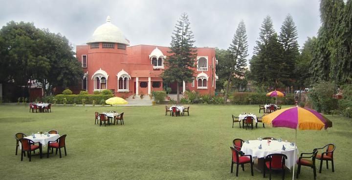 Oriental Palace Resort