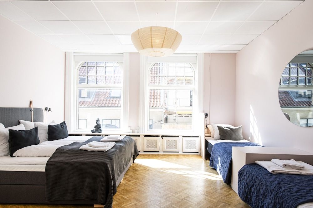 The Mile 1 by Daniel&Jacob’s