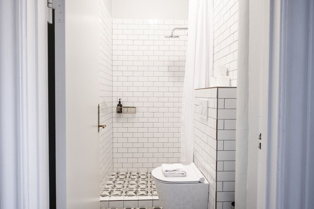 The Citadel apartments by Daniel&Jacob’s Comfort Apartment, Private Bathroom, Garden View (Front) 12