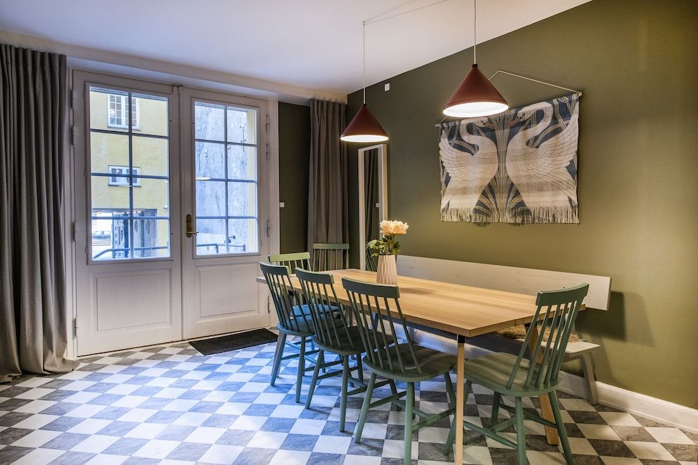 The Churchill 4 by Daniel&Jacob’s Apartment, 3 Bedrooms, Kitchen 29