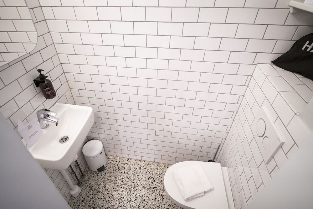 The Churchill 4 by Daniel&Jacob’s Apartment, 3 Bedrooms, Kitchen 34