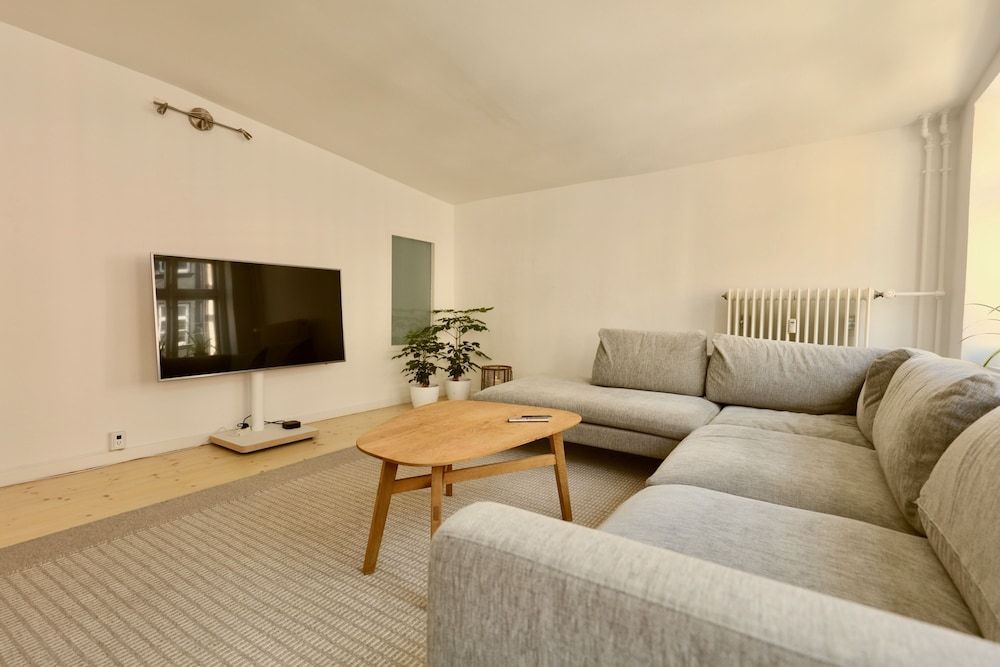 Dinesen Collection Two-Story Condos by Nyhavn Harbour Luxury Apartment, 3 Bedrooms 9