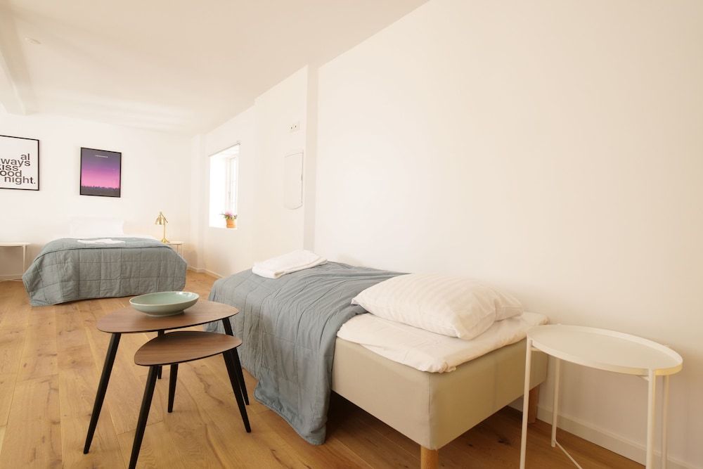 undefined Rent a place to sleep 2 7