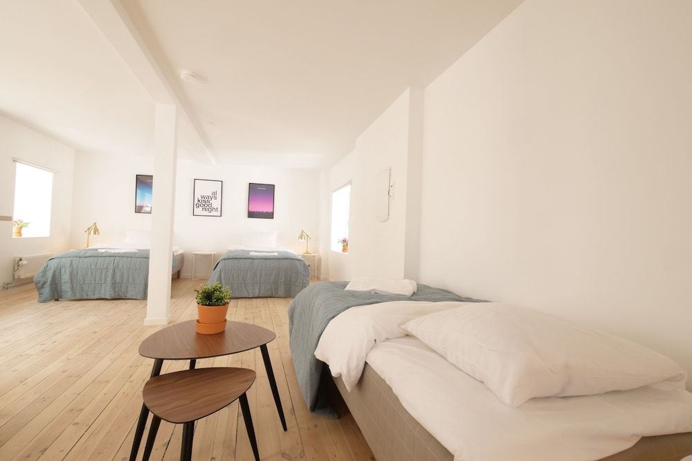undefined Rent a place to sleep 3