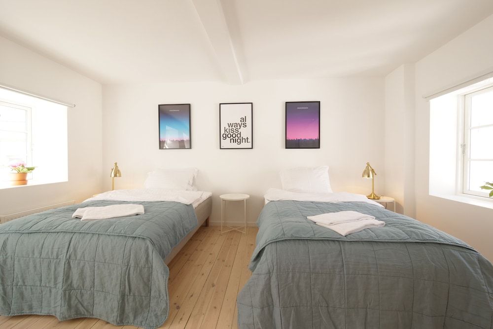 undefined Rent a place to sleep 3 5
