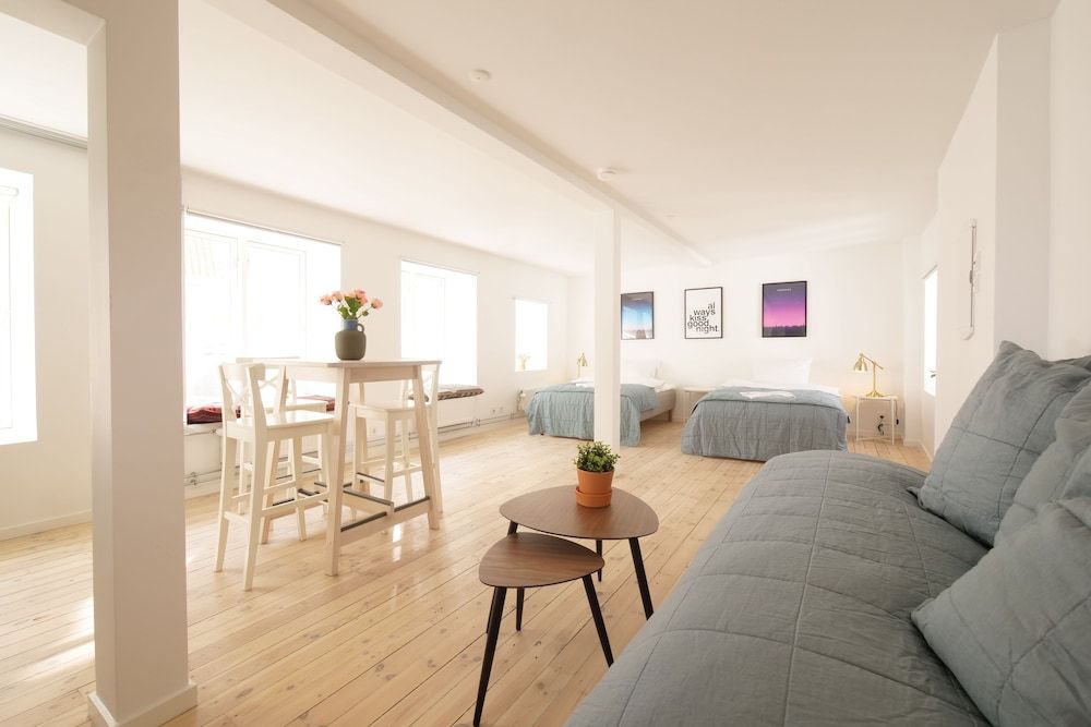 undefined Rent a place to sleep 3 2