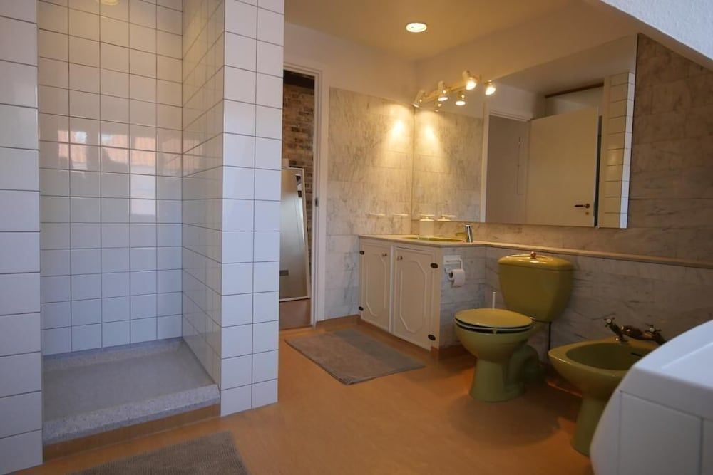 undefined Direct Inner City 2 7