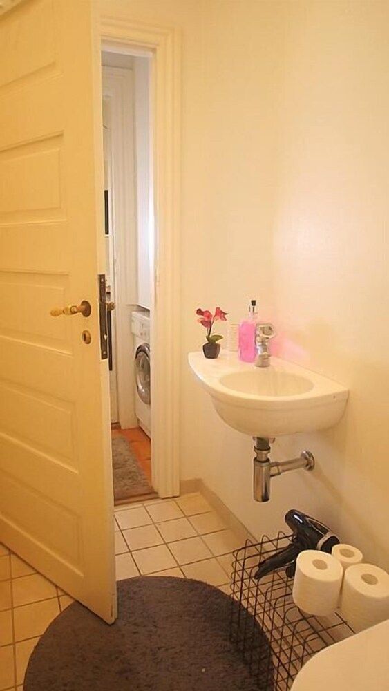 undefined Direct Inner City 2 8