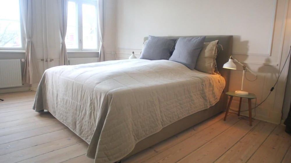 undefined Direct Inner City 2 2