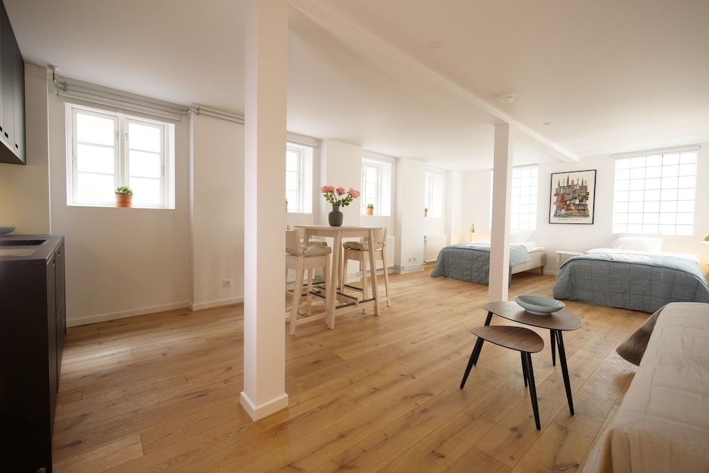 undefined Rent a place to sleep 1