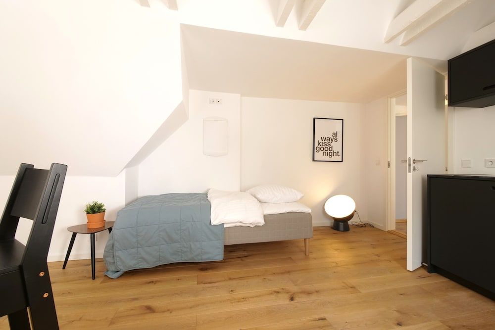 undefined Rent a place to sleep 4 3