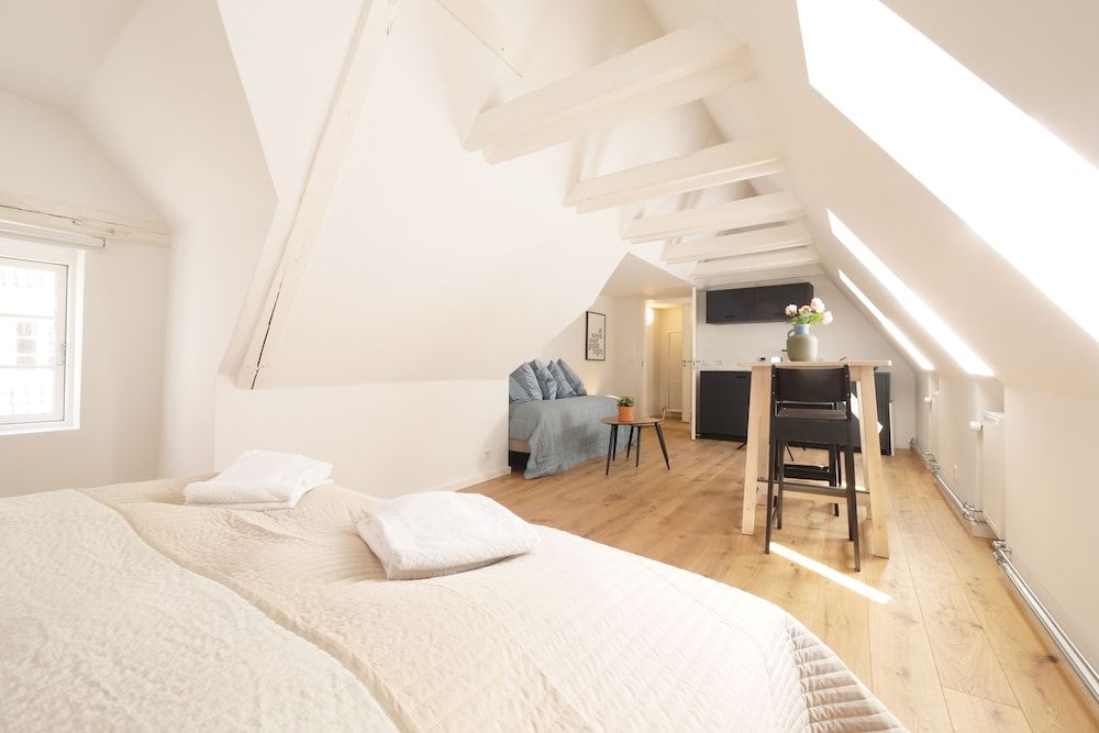 undefined Rent a place to sleep 4 4