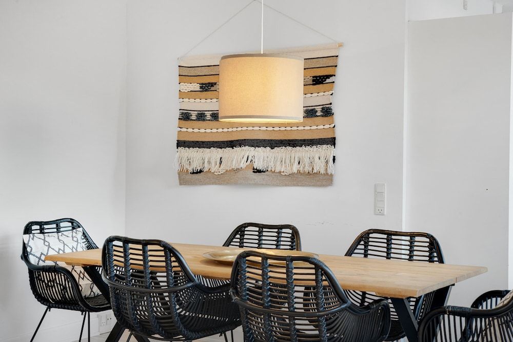 undefined Sanders Leaves - Cute 1-bdr Apt w Terrace 6