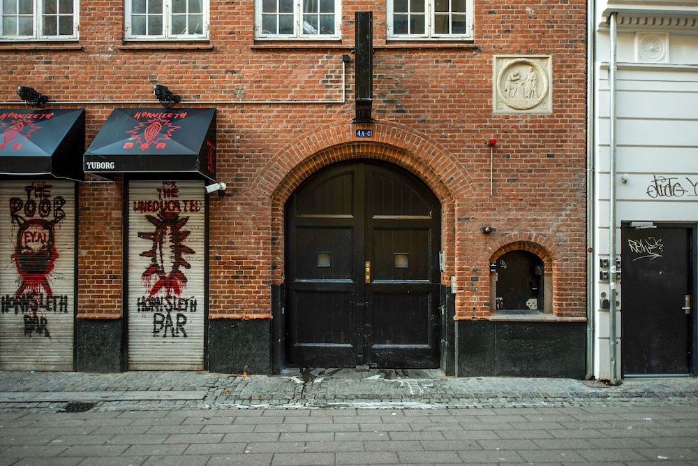 undefined Sanders Leaves - Cute 1-bdr Apt w Terrace