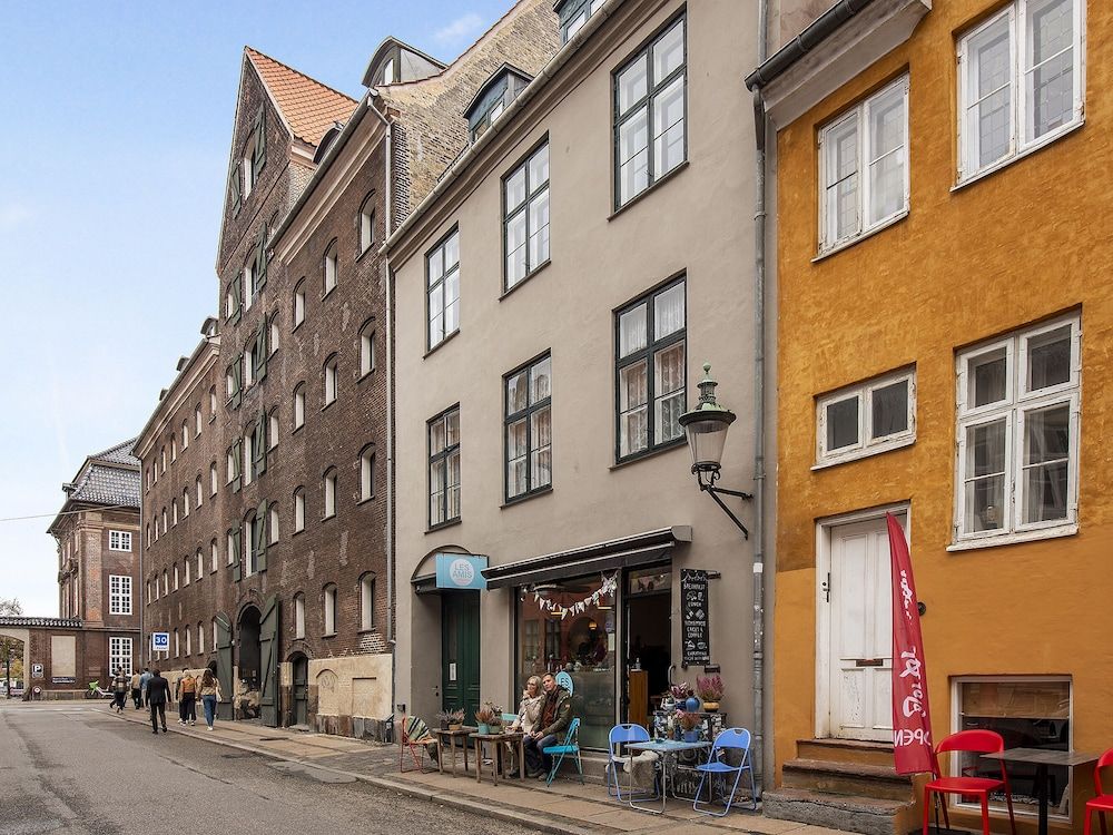undefined Sanders Saint - Nice 1-bdr Apt by the Canals 2