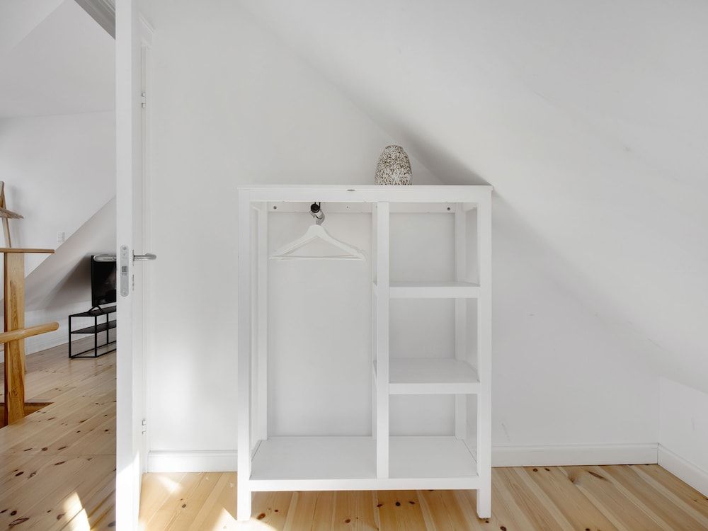 Sanders Saint - Nice 1-bdr Apt by the Canals Apartment, 1 Bedroom, City View 10