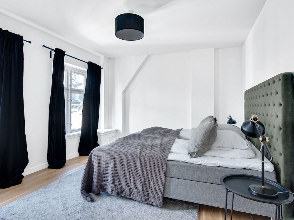 undefined Sanders King - Cute 3-bdr Apt in City Center 8