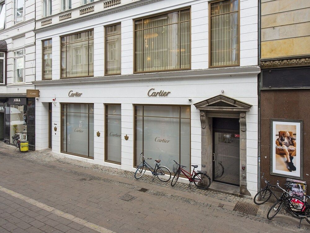 undefined Sanders King - Cute 3-bdr Apt in City Center 2