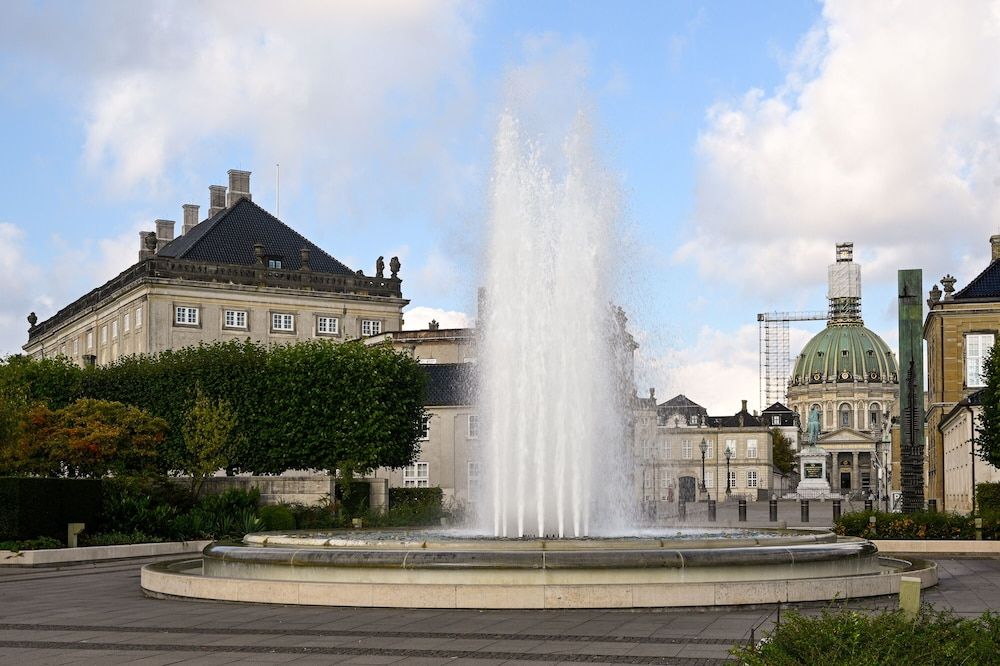 undefined Sanders Frontier - Nice 2-bdr Apt Near Harbour 8