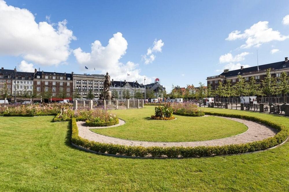 undefined 101sqm apt Heart of Copenhagen 100m to the Metro 3