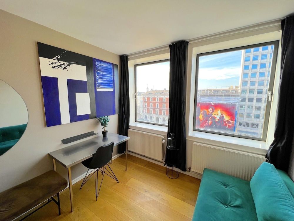 102m2 Scandinavian Design Prime Location Prof Cleaning Apartment 25