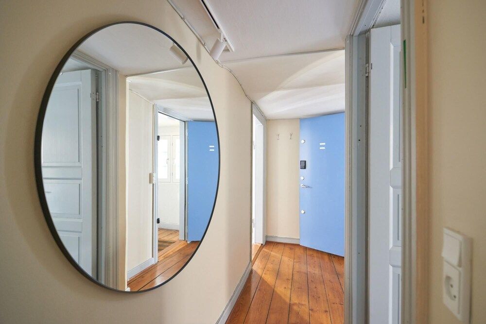 Balcony Apt Central in Copenhagen 50M to Metro Apartment 31