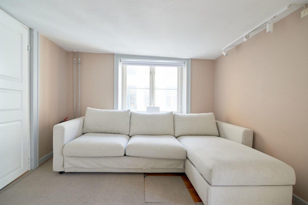 Balcony Apt Central in Copenhagen 50M to Metro Apartment 61