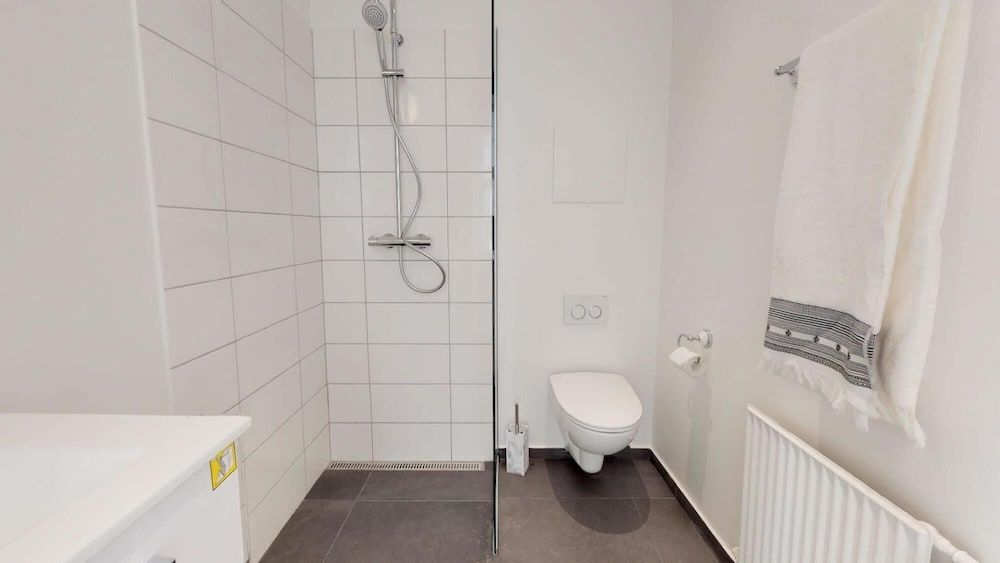 undefined 189m2 NEW Luxury Apt - City Central Prof Cleaning 10